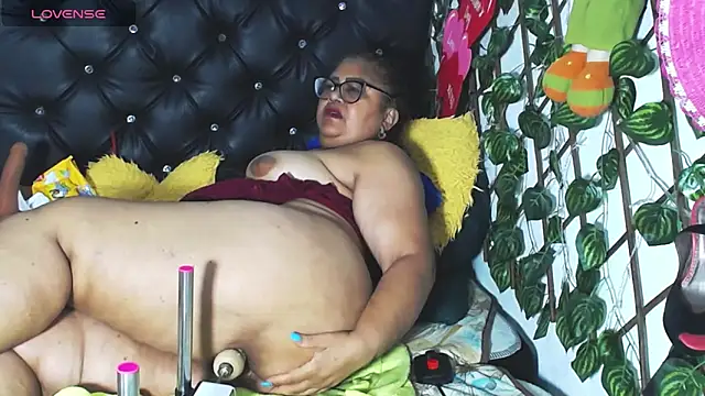 mature beautiful online show from 03-12-25, 09:55