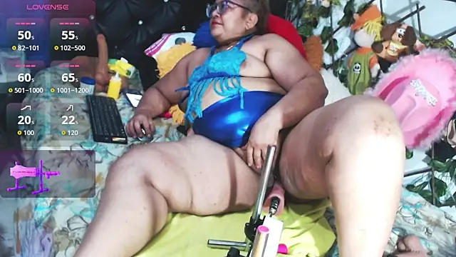 mature beautiful online show from 03-25-26, 12:22