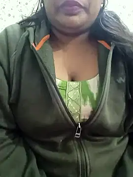 Snapshot of rekhabb123 chatting on 01-15-26, 03:22 rekhabb123 online show from 01-15-26, 03:22