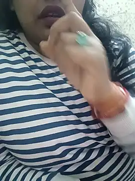 Snapshot of rekhabb123 chatting on 01-16-26, 04:05 rekhabb123 online show from 01-16-26, 04:05