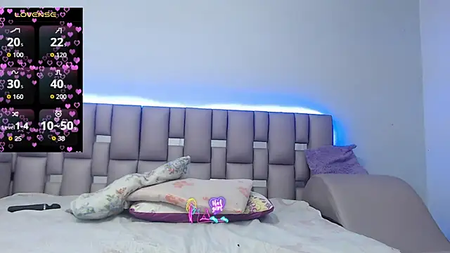 Kittywhiteass online show from 02-18-26, 12:17