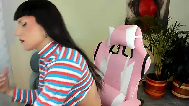 queenramoona-hot online show from 03-05-25, 08:10