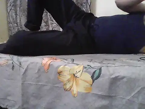 Snapshot of Desi_Rider_Aadi chatting on 10-24-25, 04:36 Desi Rider Aadi online show from 10-24-25, 04:36