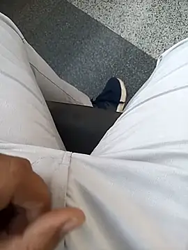 witchhunter1 online show from 11-05-25, 01:38