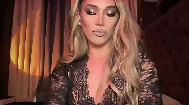 Snapshot of Lo_la_69 chatting on 12-14-24, 05:18 Lo la 69 online show from 12-14-24, 05:18