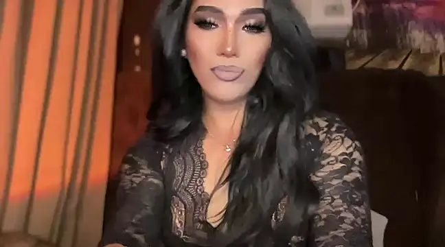 Snapshot of Lo_la_69 chatting on 12-24-24, 06:00 Lo la 69 online show from 12-24-24, 06:00