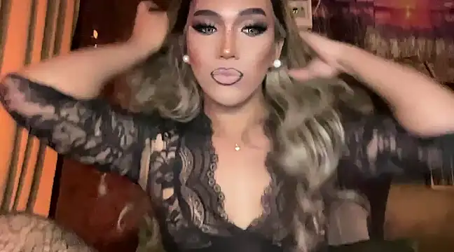 Snapshot of Lo_la_69 chatting on 01-08-25, 10:48 Lo la 69 online show from 01-08-25, 10:48