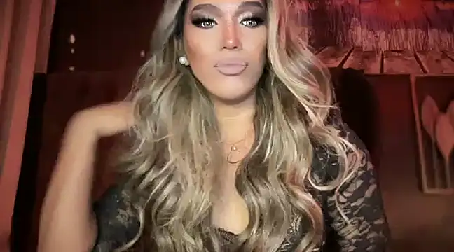 Snapshot of Lo_la_69 chatting on 01-18-25, 11:00 Lo la 69 online show from 01-18-25, 11:00