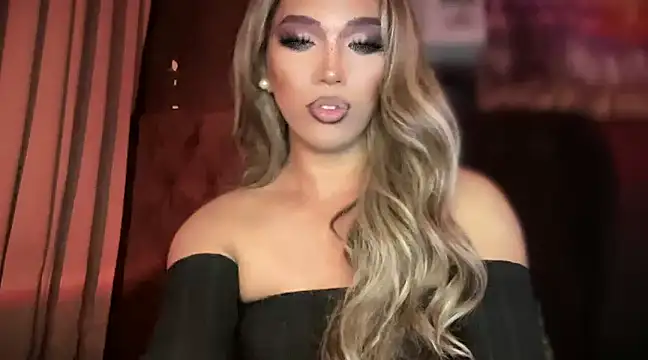 Snapshot of Lo_la_69 chatting on 01-24-25, 11:23 Lo la 69 online show from 01-24-25, 11:23