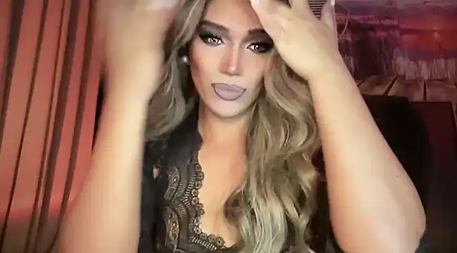 Snapshot of Lo_la_69 chatting on 01-28-25, 06:05 Lo la 69 online show from 01-28-25, 06:05