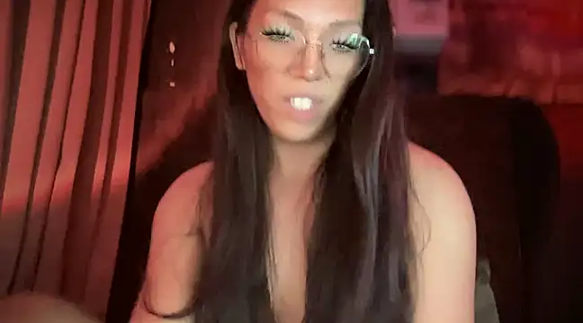 Snapshot of Lo_la_69 chatting on 03-04-25, 10:02 Lo la 69 online show from 03-04-25, 10:02