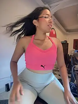 Snapshot of SheenaBrooke chatting on 02-20-25, 04:28 SheenaBrooke online show from 02-20-25, 04:28