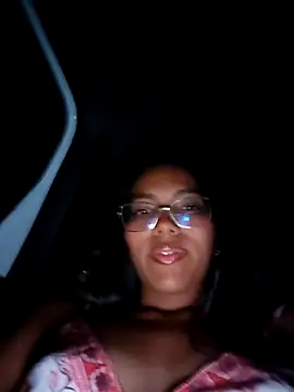 Snapshot of SheenaBrooke chatting on 03-05-25, 12:49 SheenaBrooke online show from 03-05-25, 12:49