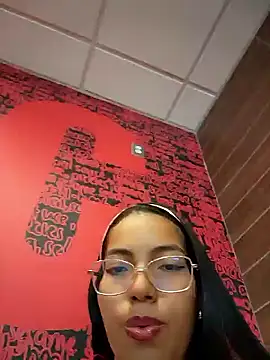 Snapshot of SheenaBrooke chatting on 09-27-25, 04:34 SheenaBrooke online show from 09-27-25, 04:34