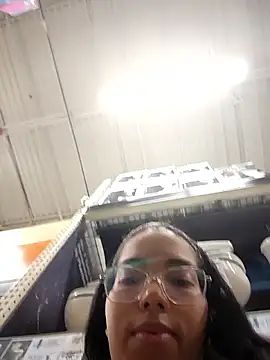 Snapshot of SheenaBrooke chatting on 10-28-25, 09:28 SheenaBrooke online show from 10-28-25, 09:28