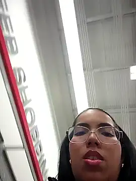 Snapshot of SheenaBrooke chatting on 10-30-25, 07:25 SheenaBrooke online show from 10-30-25, 07:25