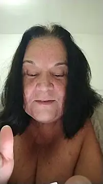 Snapshot of Yaya_Mineira chatting on 06-07-26, 01:21 Yaya Mineira online show from 06-07-26, 01:21