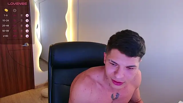 Snapshot of harrisoncuper chatting on 04-09-26, 10:37 harrisoncuper online show from 04-09-26, 10:37