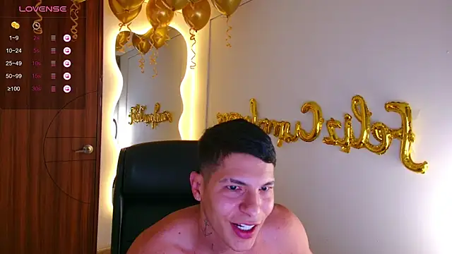 Snapshot of harrisoncuper chatting on 04-16-26, 12:33 harrisoncuper online show from 04-16-26, 12:33