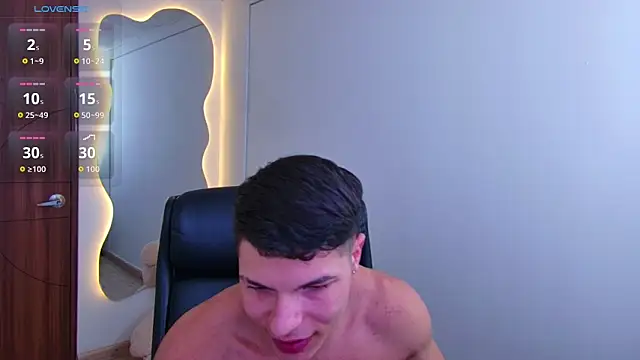 Snapshot of harrisoncuper chatting on 05-16-26, 07:12 harrisoncuper online show from 05-16-26, 07:12