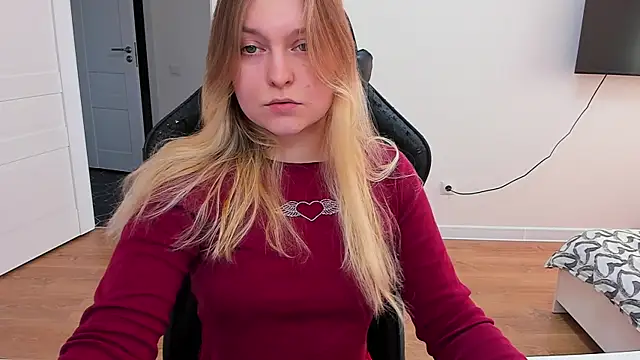 Snapshot of stacy_miracle chatting on 03-14-25, 01:57 stacy miracle online show from 03-14-25, 01:57