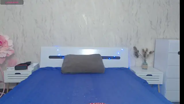 Snapshot of ZoeGrant chatting on 02-27-25, 08:42 ZoeGrant online show from 02-27-25, 08:42