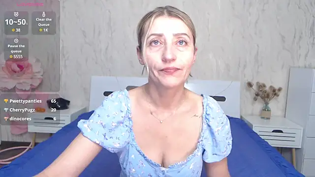 Snapshot of ZoeGrant chatting on 03-21-25, 03:01 ZoeGrant online show from 03-21-25, 03:01