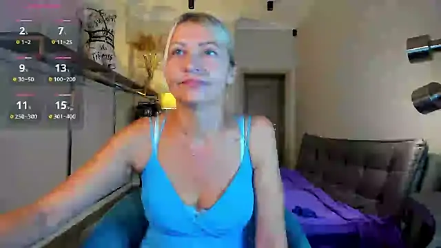 Snapshot of ZoeGrant chatting on 09-14-25, 06:51 ZoeGrant online show from 09-14-25, 06:51