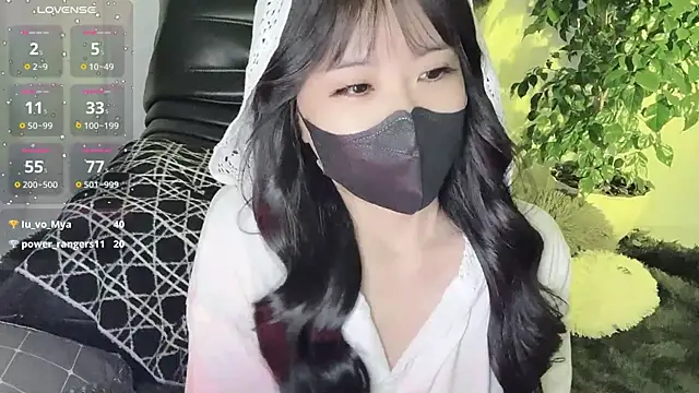 Mya Lee online show from 12-27-24, 04:54