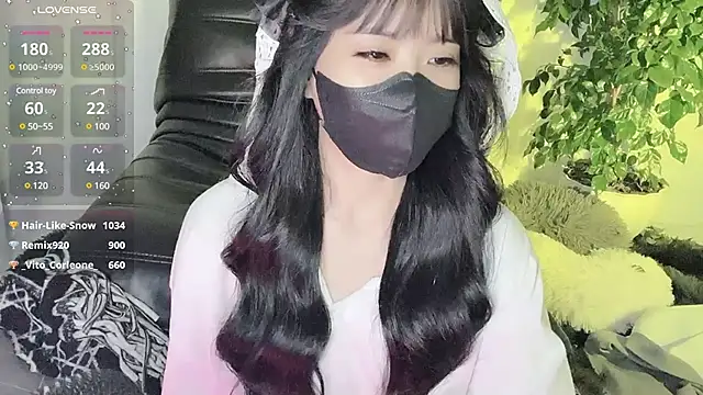 Mya Lee online show from 12-27-24, 07:57