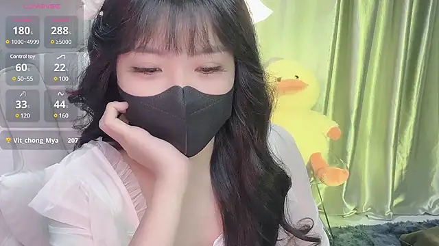 Mya Lee online show from 02-18-25, 04:37