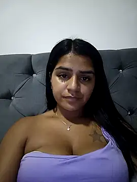 AnnRosse18 online show from 01-05-25, 04:16