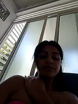 AnnRosse18 online show from 01-12-25, 08:36