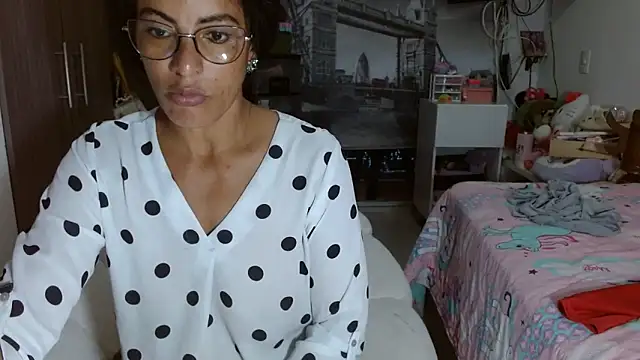 kateleyagrey online show from 12-05-24, 02:09