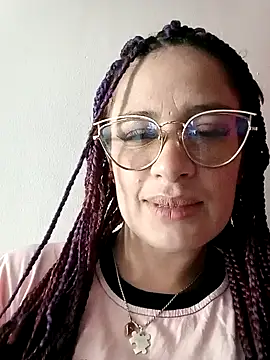 Violeta hornny online show from 12-13-24, 12:31