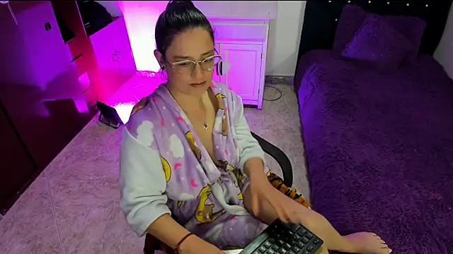 Violeta hornny online show from 03-05-25, 12:49