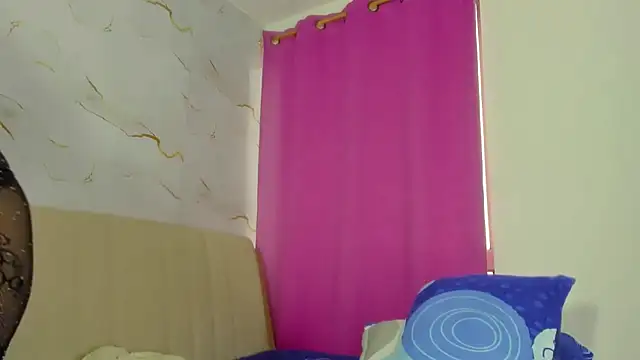 Hot Brunette34 online show from 10-01-25, 09:21