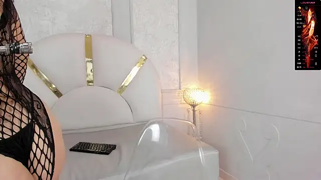 Snapshot of SofiaRousel chatting on 09-25-25, 04:16 SofiaRousel online show from 09-25-25, 04:16