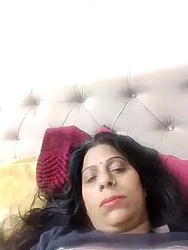 Snapshot of Manmohini123 chatting on 01-15-25, 04:43 Manmohini123 online show from 01-15-25, 04:43