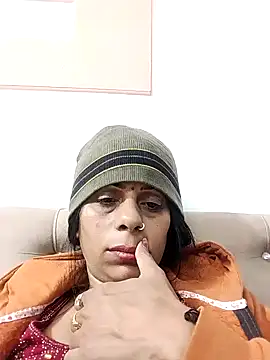 Snapshot of Manmohini123 chatting on 01-17-25, 04:15 Manmohini123 online show from 01-17-25, 04:15