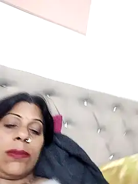 Snapshot of Manmohini123 chatting on 01-18-25, 03:59 Manmohini123 online show from 01-18-25, 03:59