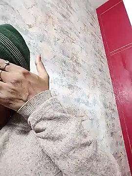 Snapshot of Manmohini123 chatting on 01-19-25, 01:44 Manmohini123 online show from 01-19-25, 01:44