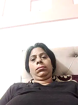 Snapshot of Manmohini123 chatting on 02-15-25, 02:47 Manmohini123 online show from 02-15-25, 02:47