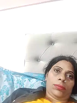 Snapshot of Manmohini123 chatting on 02-18-25, 03:21 Manmohini123 online show from 02-18-25, 03:21