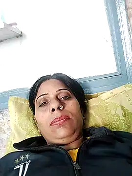 Snapshot of Manmohini123 chatting on 03-07-25, 05:40 Manmohini123 online show from 03-07-25, 05:40