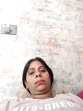 Snapshot of Manmohini123 chatting on 03-09-25, 08:18 Manmohini123 online show from 03-09-25, 08:18