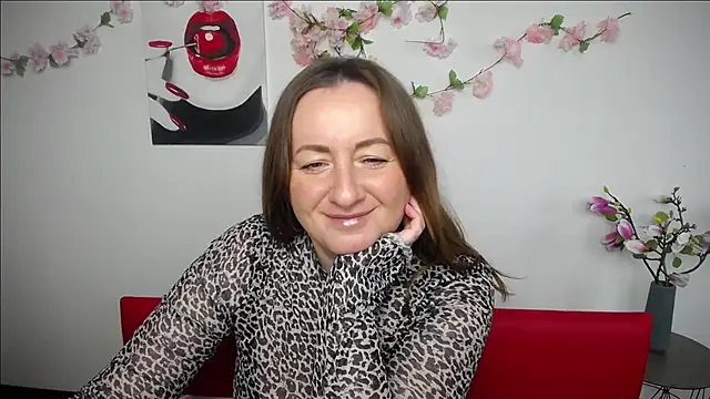 Abby Taylorr online show from 11-19-25, 07:19