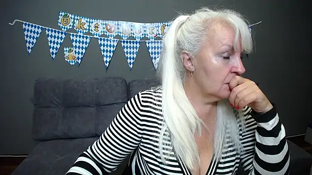 BlondyLeeBest online show from 09-27-25, 06:57