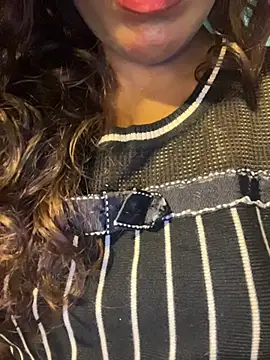 Snapshot of Indian-Squirt chatting on 03-16-26, 05:50 Indian-Squirt online show from 03-16-26, 05:50