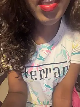 Snapshot of Indian-Squirt chatting on 03-18-26, 01:53 Indian-Squirt online show from 03-18-26, 01:53